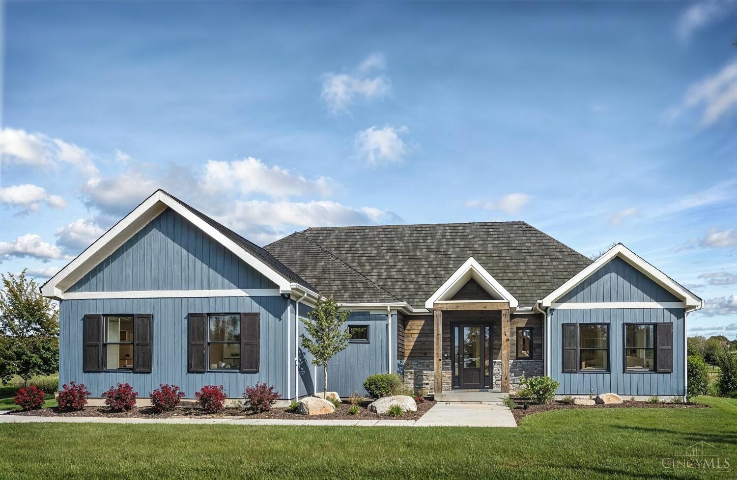 Property Photo:  1101 Will O Ee Drive  OH 45102 