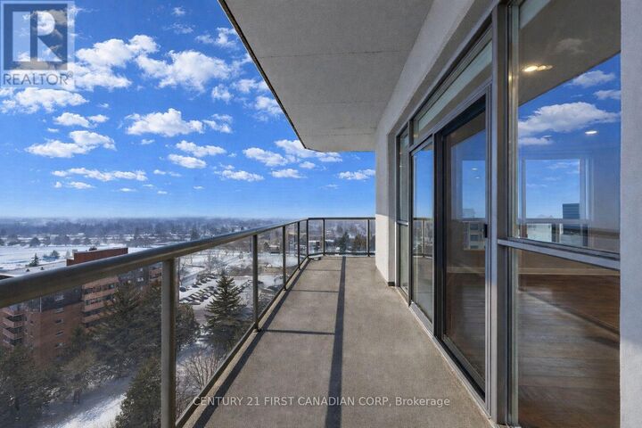 Property Photo:  353 Commissioners Road West 1104  ON N6J 0A3 