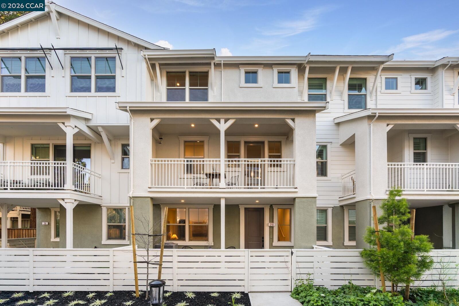 Property Photo:  210 Oak Circle  CA 94597 