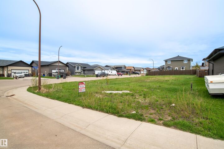 Property Photo: 4930 57 Avenue AB T9M 0E7