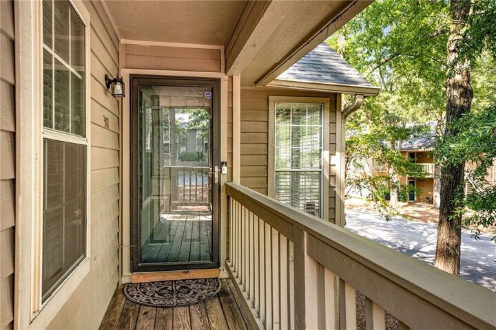 Property Photo:  307 Country Park Drive SE  GA 30080 