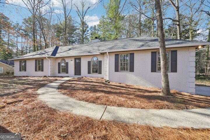 Property Photo:  1020 Laurel Lake Drive  GA 30107 