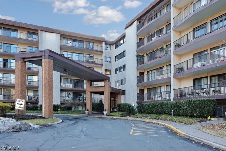 Property Photo:  521 Piermont Ave 403A  NJ 07675 