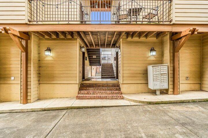 Property Photo:  601-B Russell St.  MS 39759 