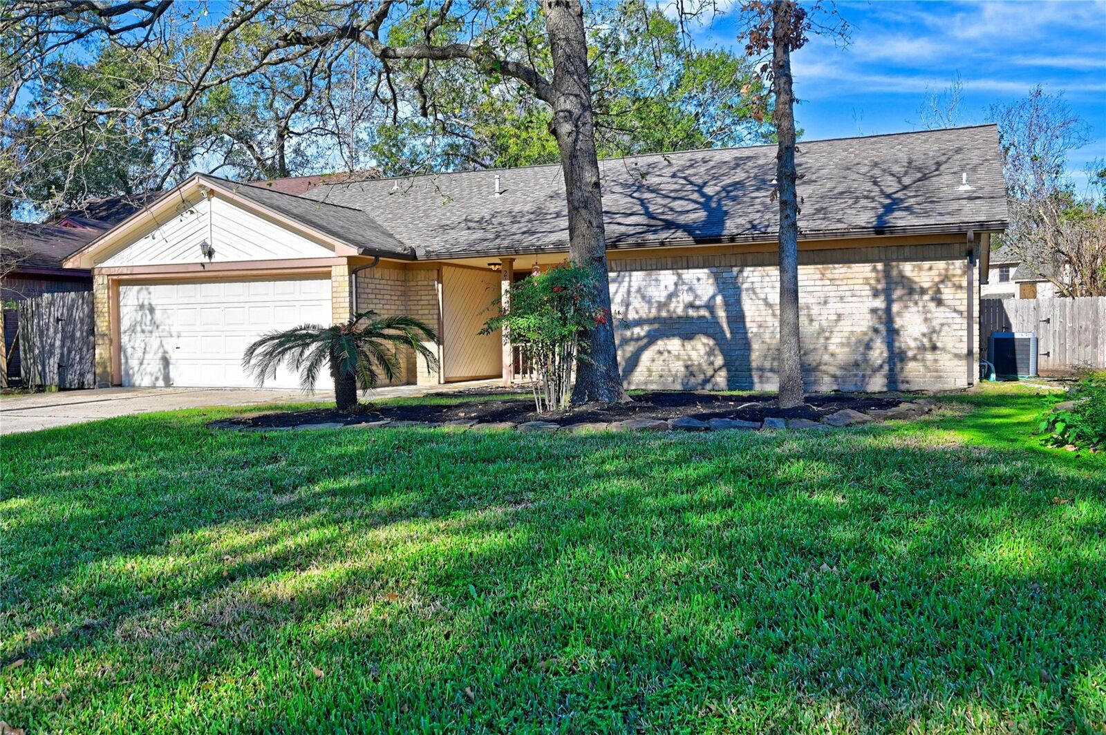 Property Photo:  2127 Shady Bayou Lane  TX 77373 