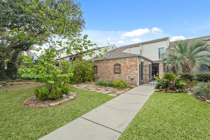Property Photo:  11012 Francoise Boulevard  TX 77042 