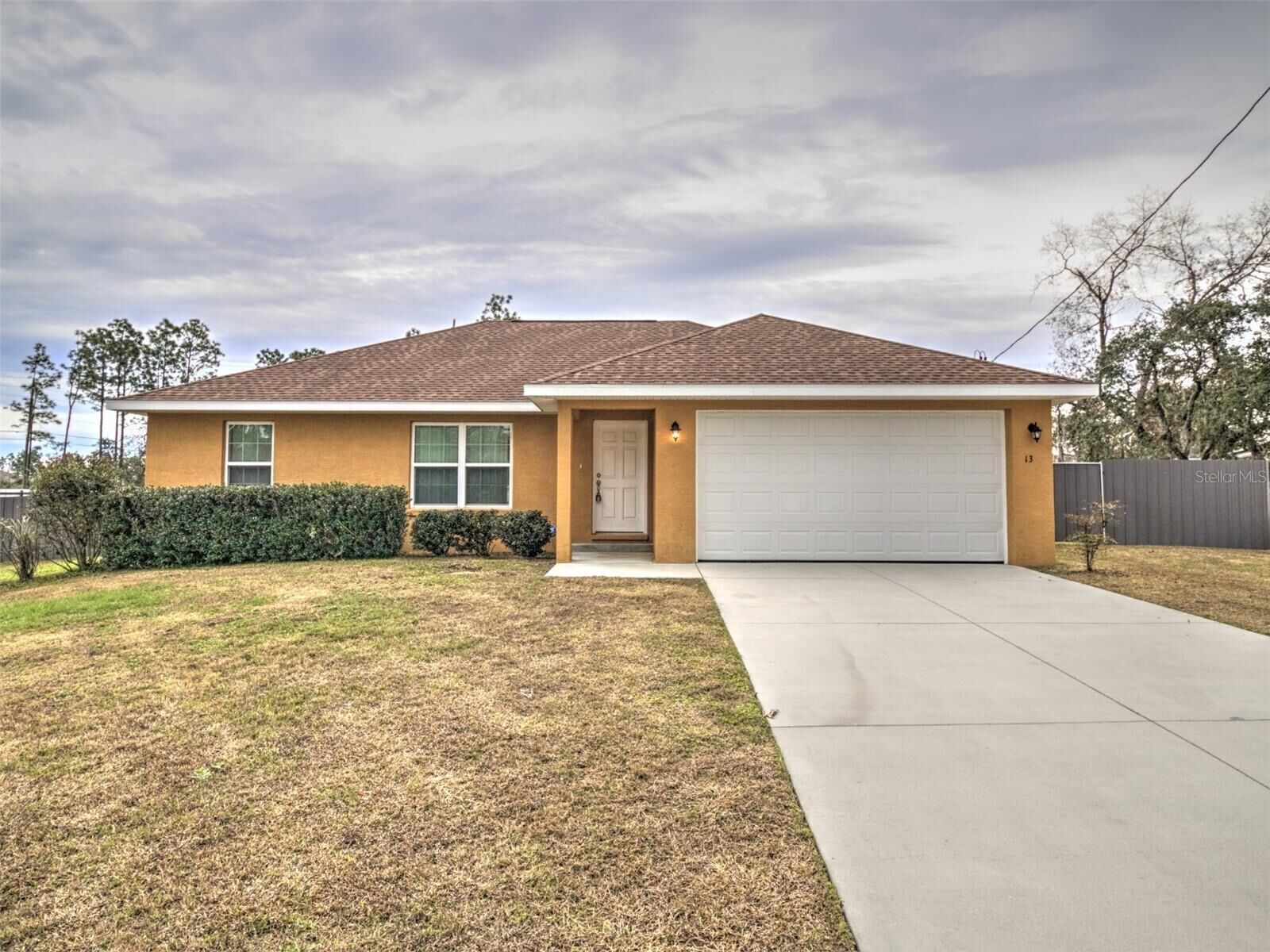 Property Photo: 13 Hemlock Trace Court FL 34472