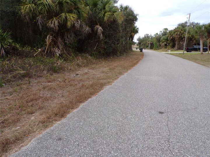Property Photo:  Enid Lane  FL 34288 