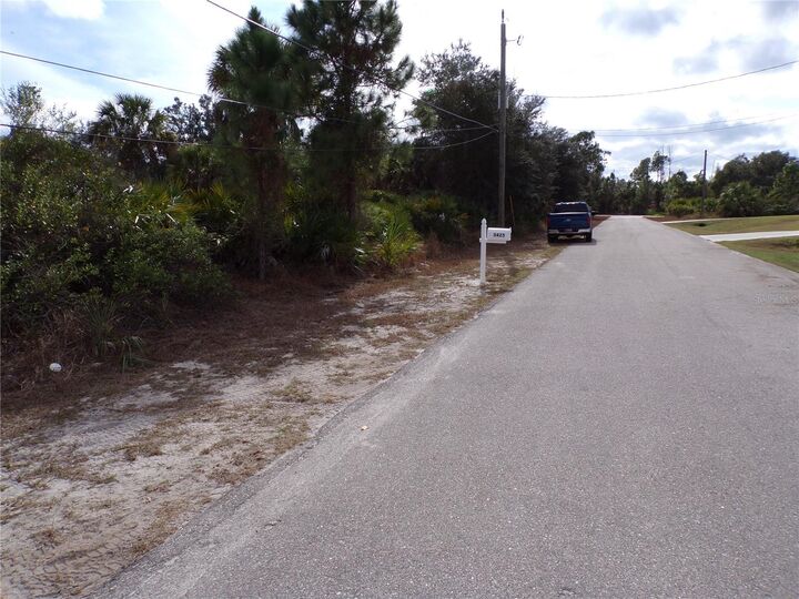 Property Photo:  Dryden Street  FL 34288 