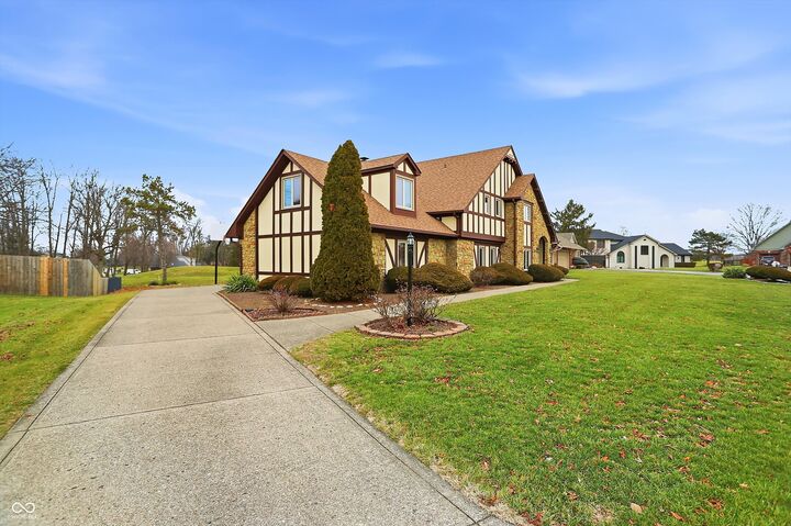 Property Photo:  3188 Fairway Court  IN 46143 