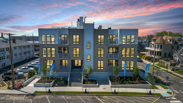 Property Photo:  218 3rd Avenue 204  NJ 07712 