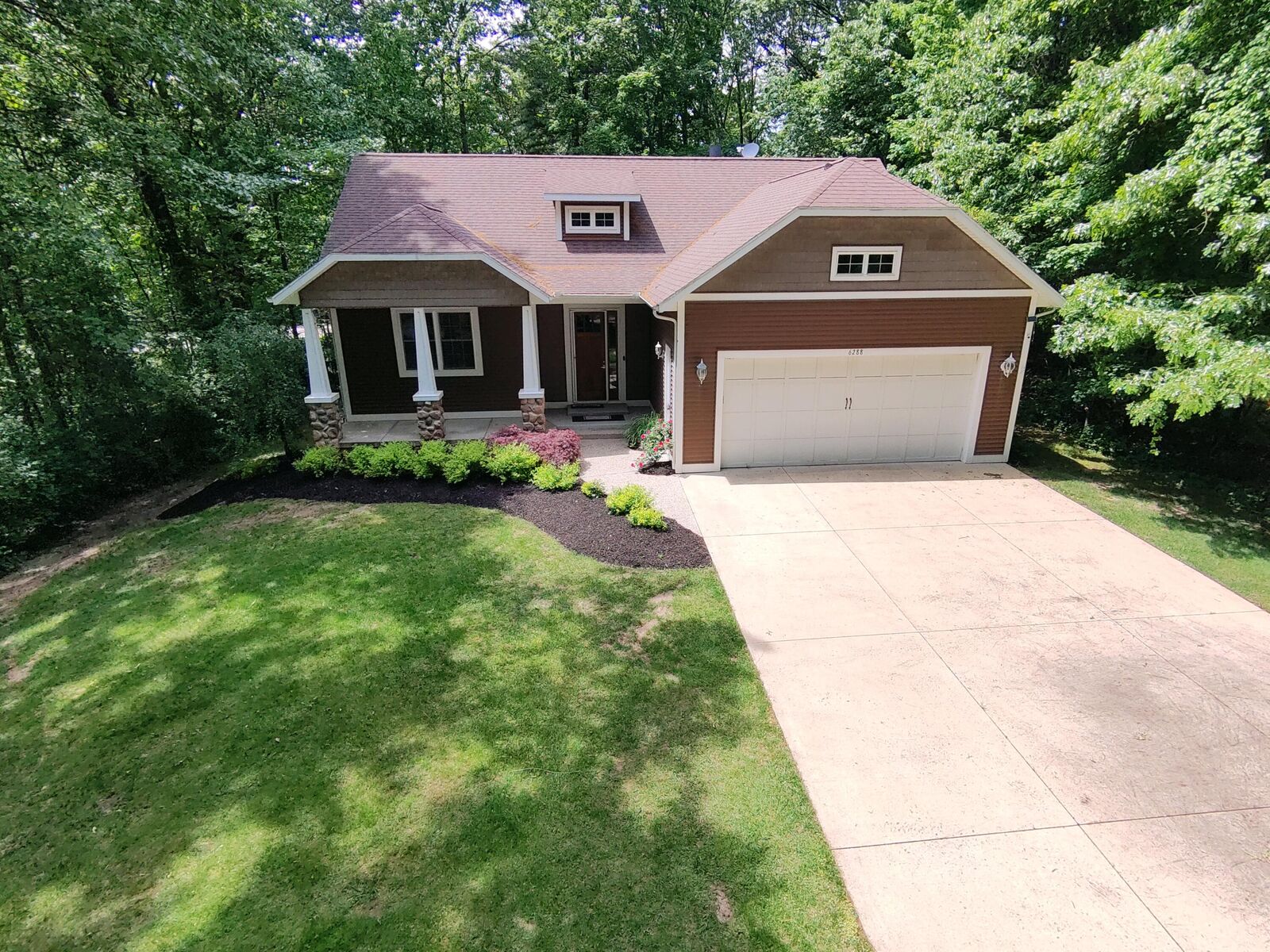 Property Photo:  6288 Hawthorne Court  MI 49453 