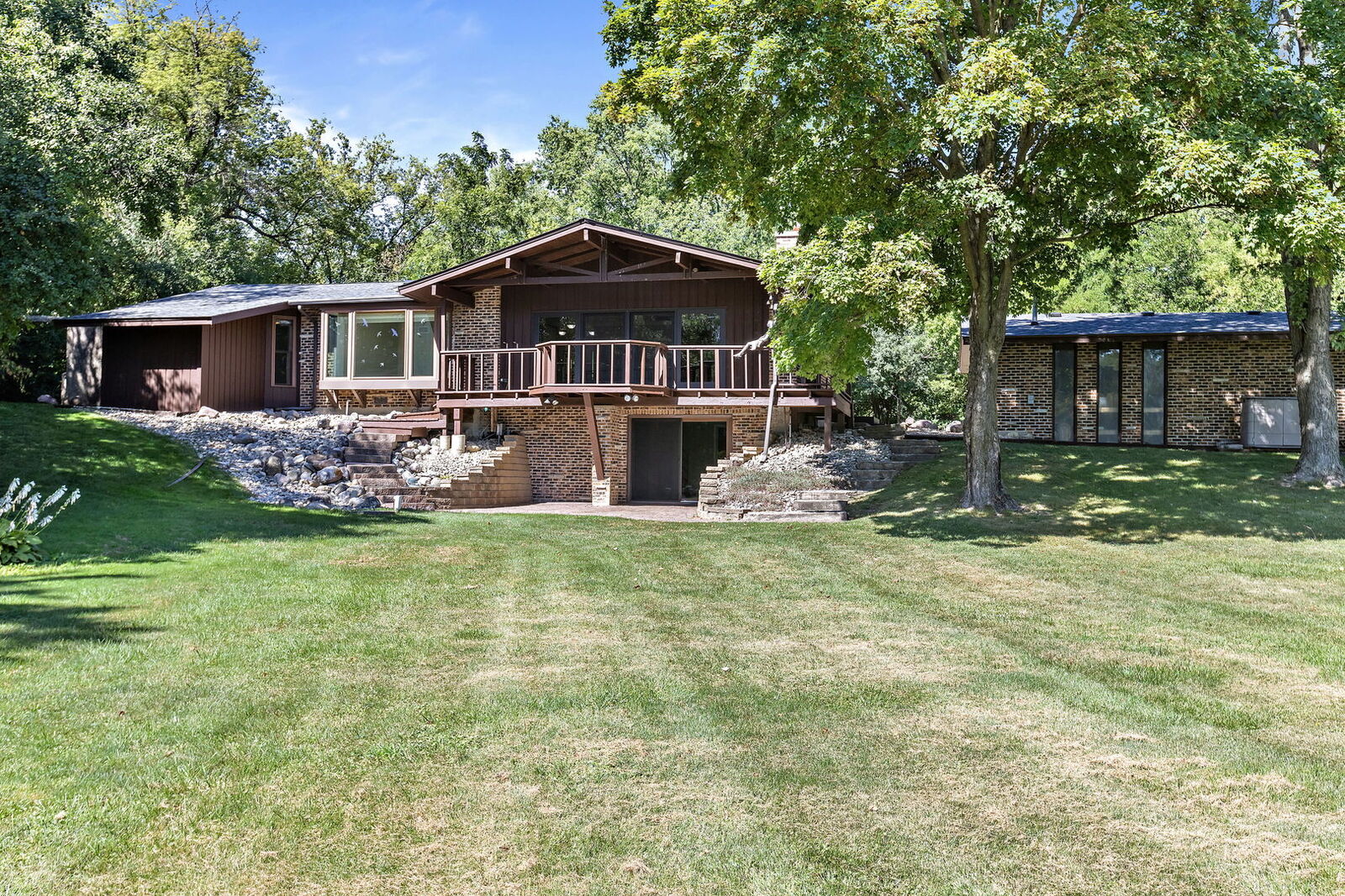Property Photo:  330 S Barrington Road  IL 60010 