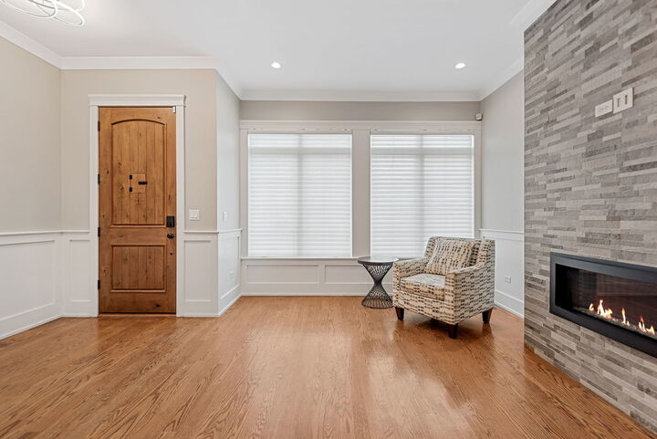 Property Photo:  4223 S Wabash Avenue  IL 60653 