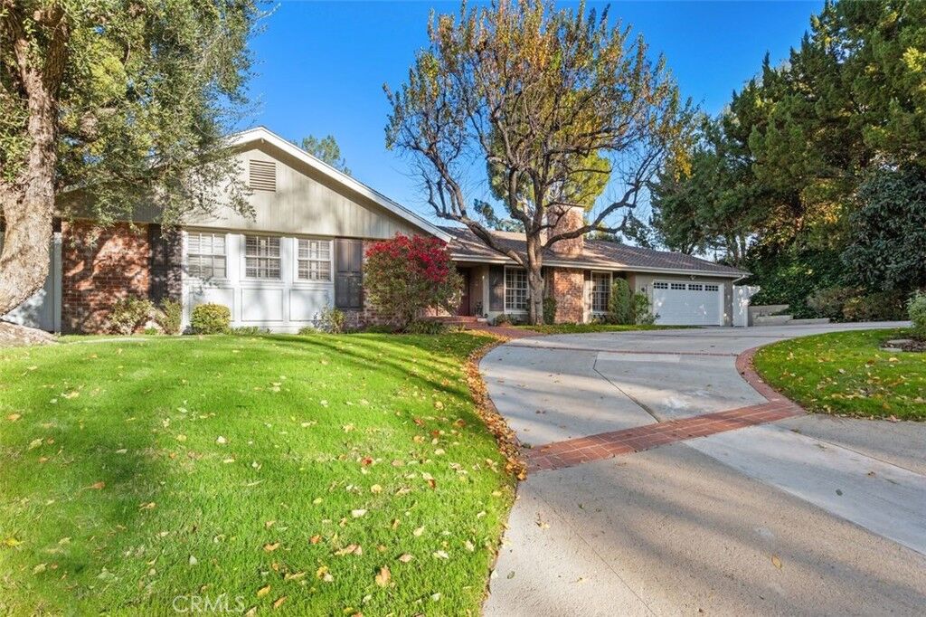 Property Photo:  5068 Shirley  CA 91356 