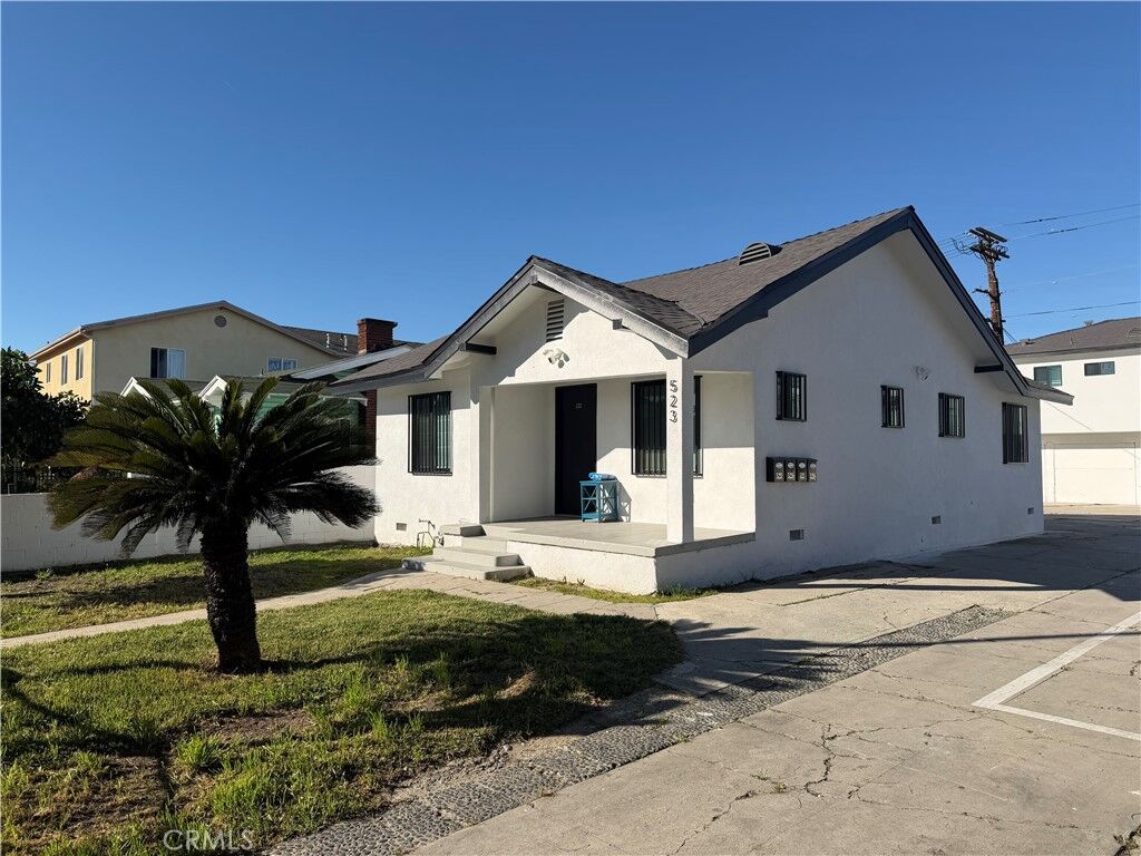 Property Photo:  523 W 78th Street  CA 90044 