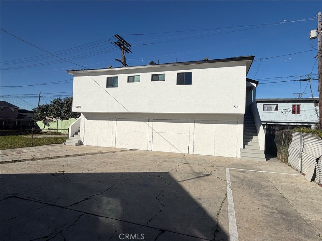 Property Photo:  521 W 78th  CA 90044 