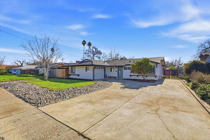 Property Photo:  7452 Grand Oaks Boulevard  CA 95621 