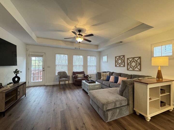 Property Photo:  2422 Duxbury Dr  TN 38401 