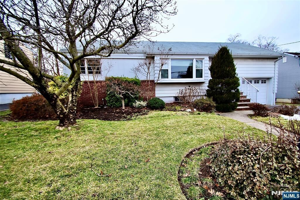 Property Photo:  16-30 Saddle River Road  NJ 07410 