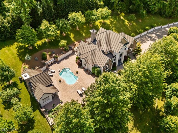 Property Photo: 948 Little Coal River Road WV 25309