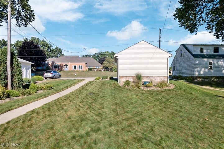 Property Photo:  4628 Whyem Drive  OH 44319 