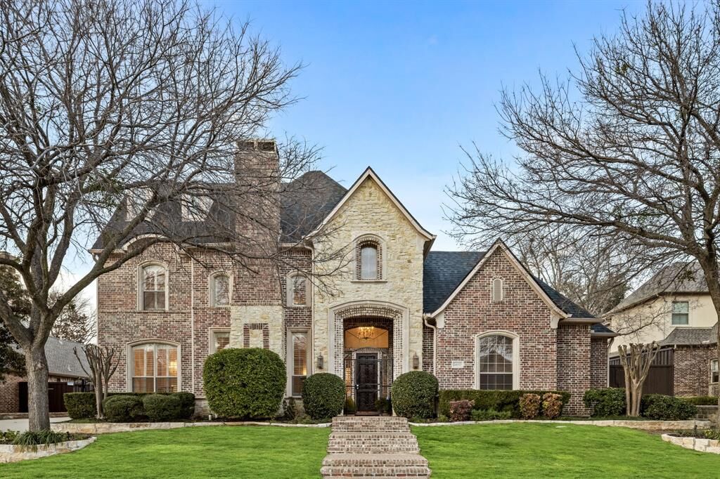 Property Photo: 6609 Riverhill Drive TX 75024