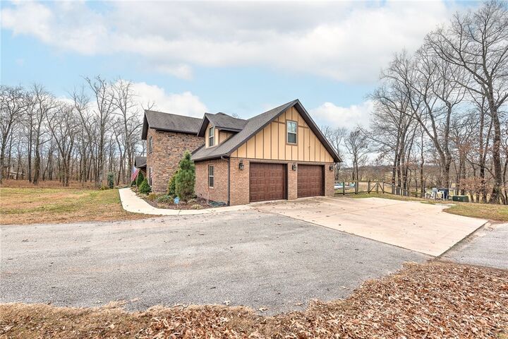 Property Photo: 425 NE Duke Hill Road AR 72713
