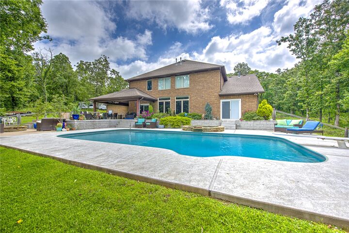 Property Photo:  425 NE Duke Hill Road  AR 72713 