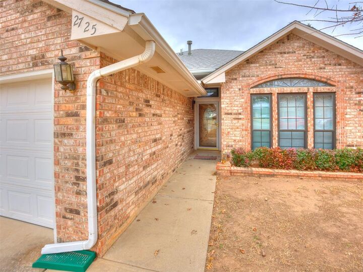 Property Photo:  2725 Tropicana Avenue  OK 73071 