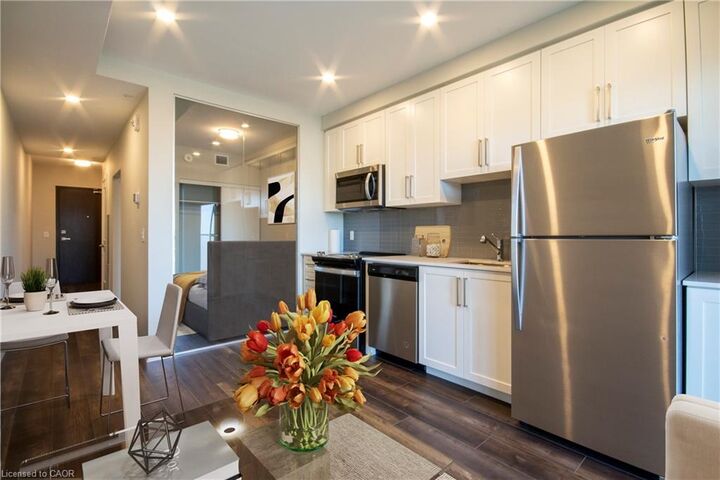 Photo de la propriété:  15 Queen St S Street S 1505  ON L8P 0C6 