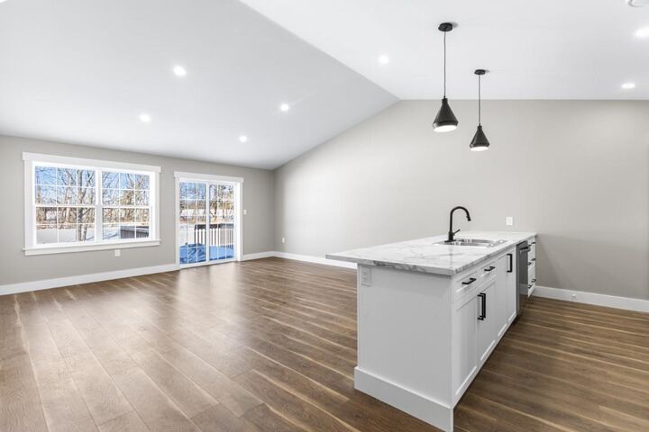 Property Photo: 625 Murphy Street 13 PE C1N 4H2