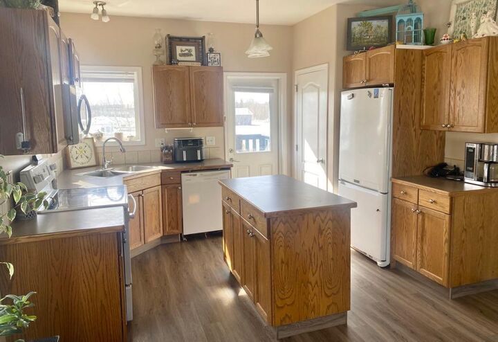 Photo de la propriété:  4513 44 Avenue Close  AB T4T 0A5 