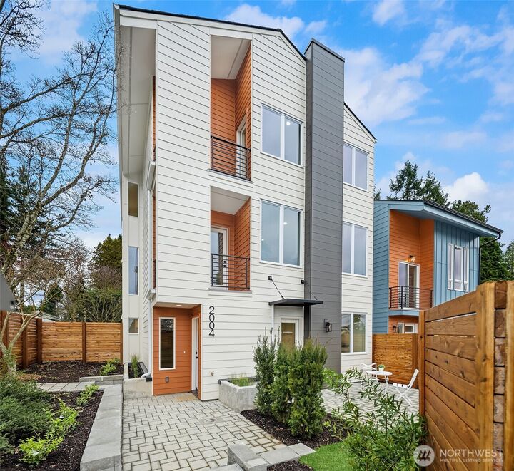 Property Photo: 2004 NE 120th Street 1 WA 98125