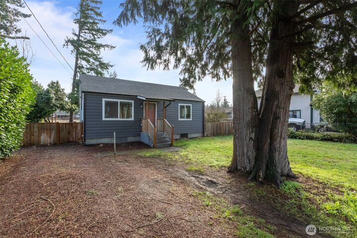 Property Photo:  10639  Sheridan Avenue S  WA 98444 