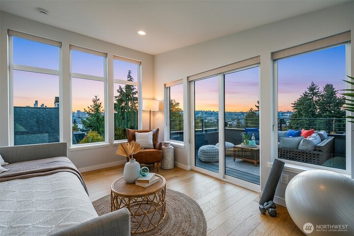 Property Photo:  3625  Wallingford Avenue N B  WA 98103 