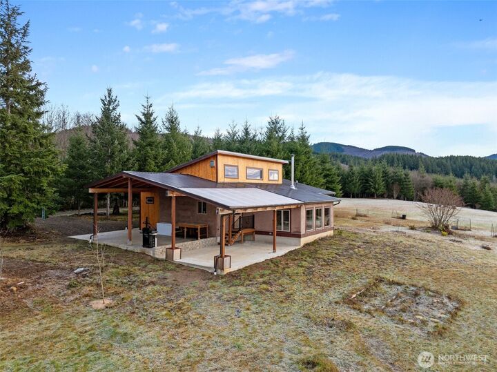 Property Photo:  310  Dream View Lane  WA 98533 