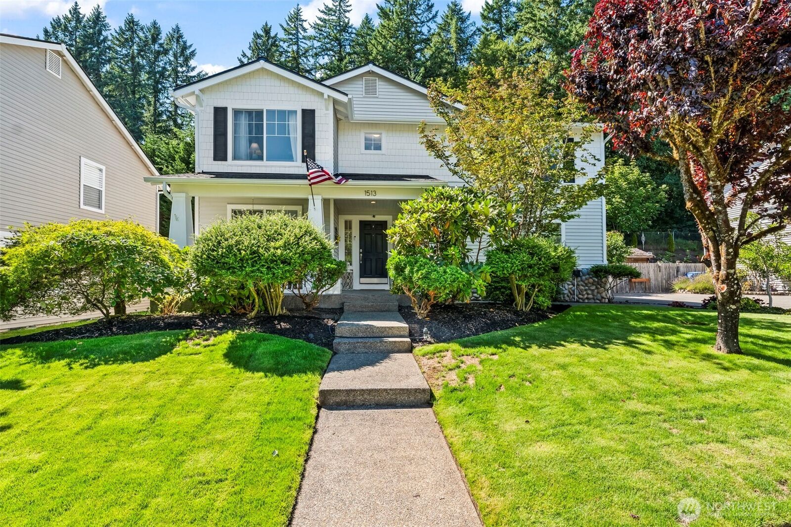 Property Photo:  1513  Jensen Avenue  WA 98327 