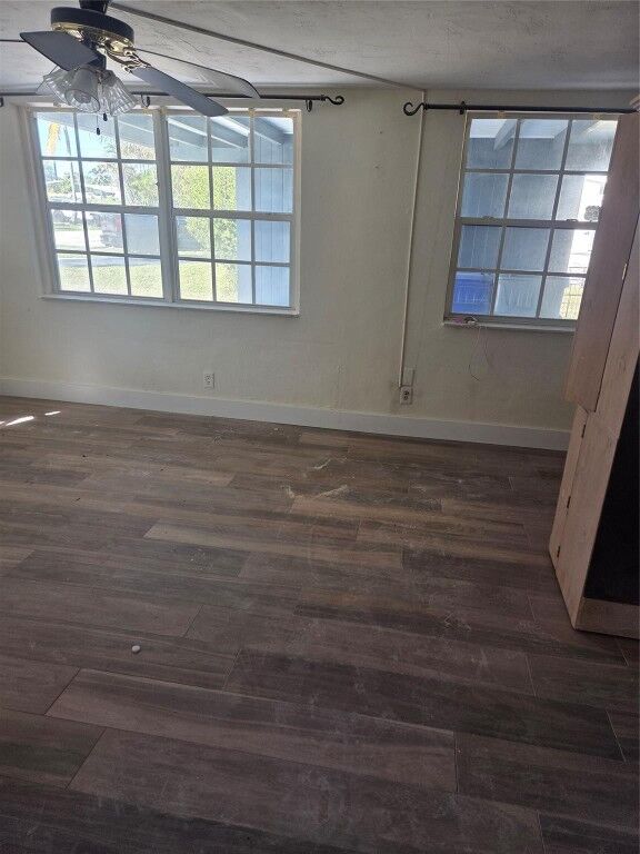 Property Photo: 2432 NE 13th Avenue FL 33064