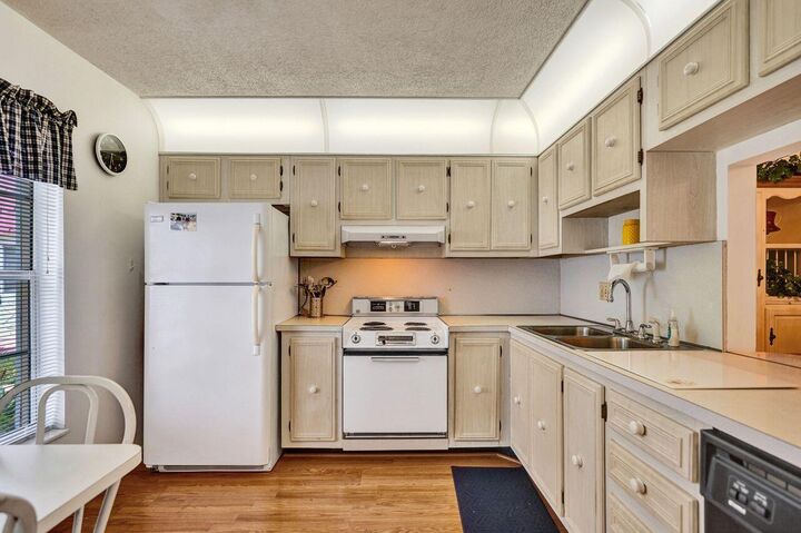 Property Photo:  282 Cape Cod Circle A  FL 33467 