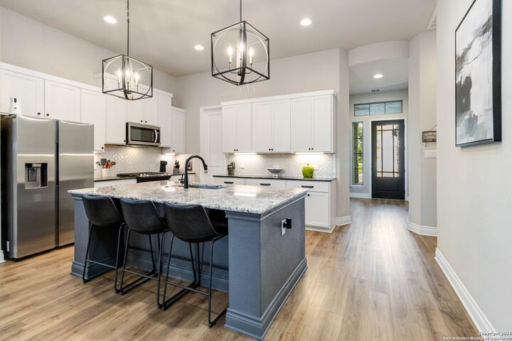 Property Photo: 1030 Cadogan Squire TX 78260