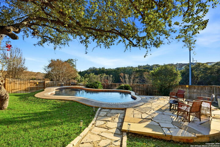 Property Photo:  23 Roan Hts  TX 78259 