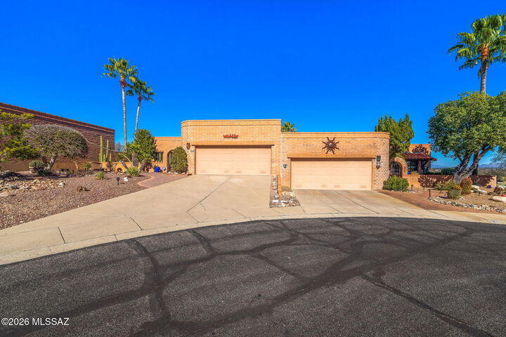 Property Photo:  972 W Camino Urbano  AZ 85622 