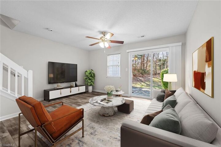 Property Photo: 21 Mary Beth Circle NC 27407