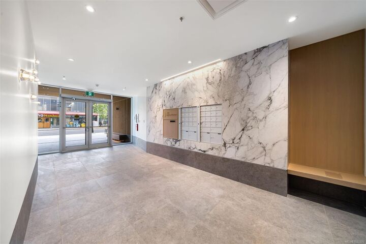 Property Photo:  1916 Oak Bay Ave 205  BC V8R 1C7 