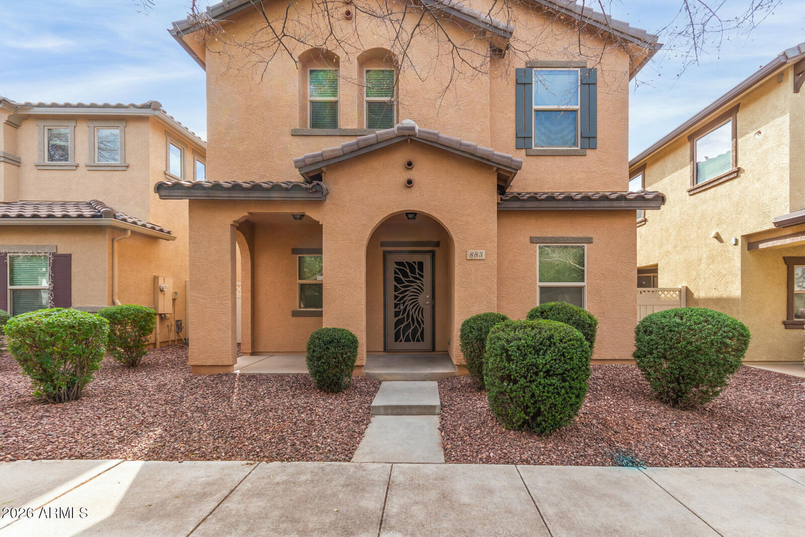 Property Photo:  883 S Pheasant Drive  AZ 85296 