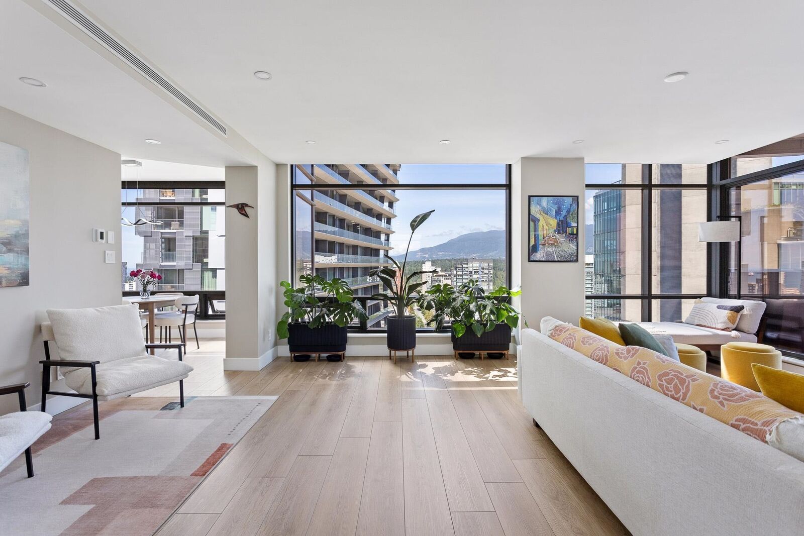 Property Photo:  1500 Alberni Street 15C  BC V6G 3C9 