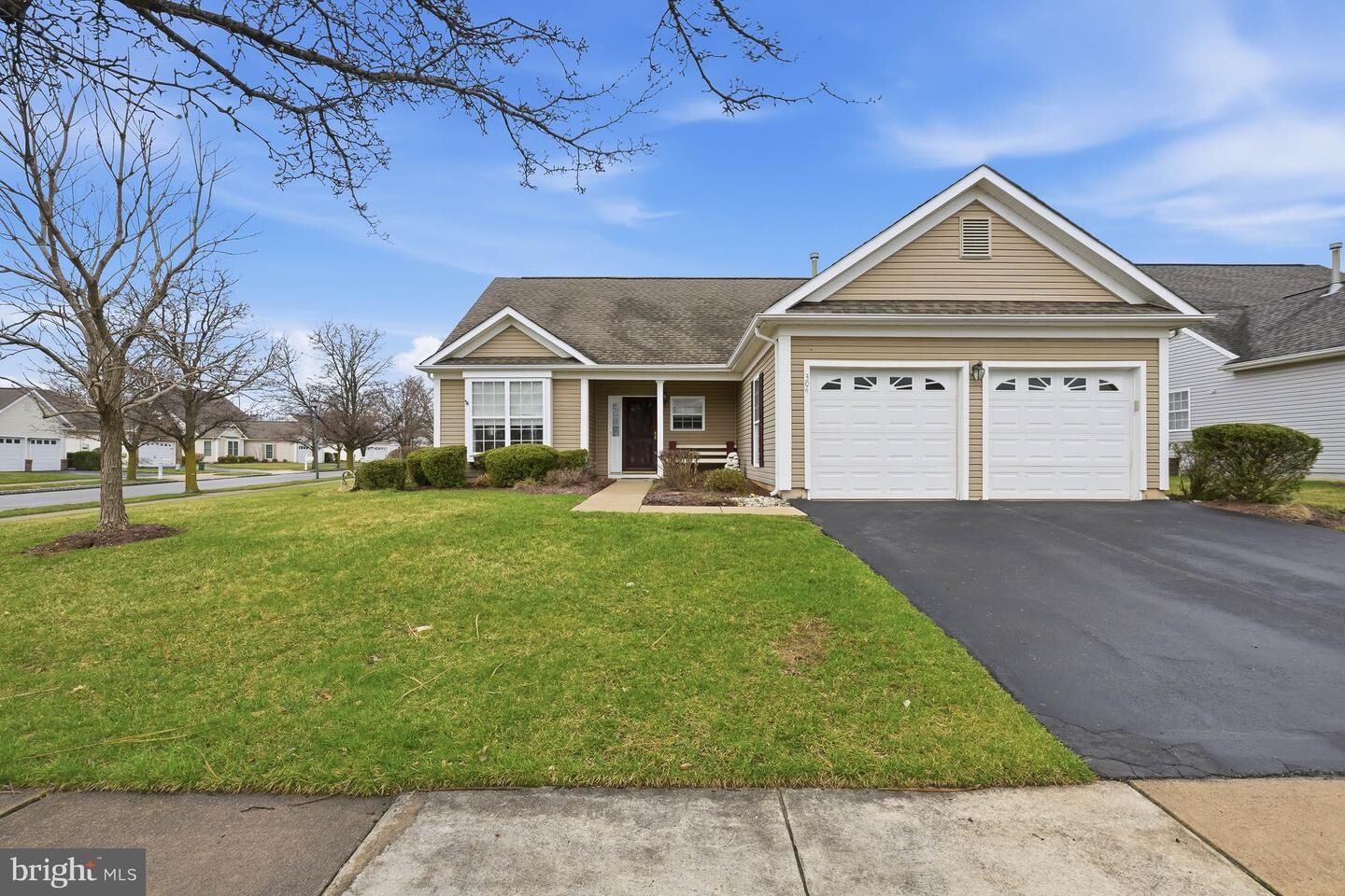 Property Photo: 304 Day Lilly Way DE 19709
