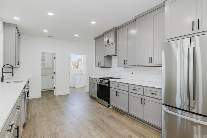 Property Photo:  1019 Grand Avenue  AR 72015 