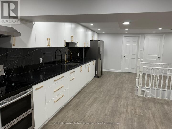 Property Photo:  214 Durham Street East 2  ON N0G 2V0 